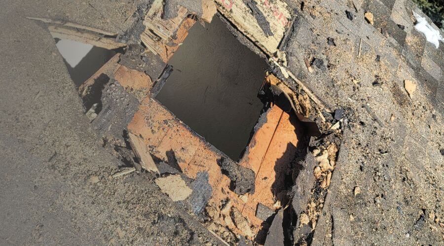 Why choose water damage restoration service for commercial water damage restoration in Spring House